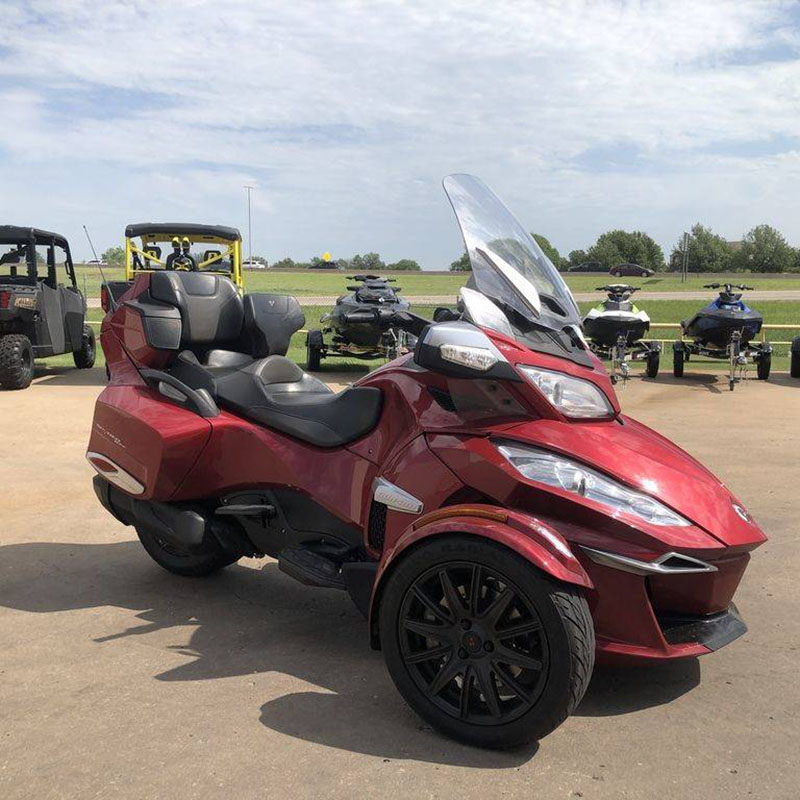 Used 2016 Can-Am SPYDER RT-S SE6 - Image 3