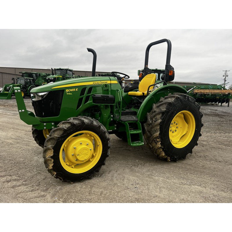 Used 2022 JOHN DEERE 5065E