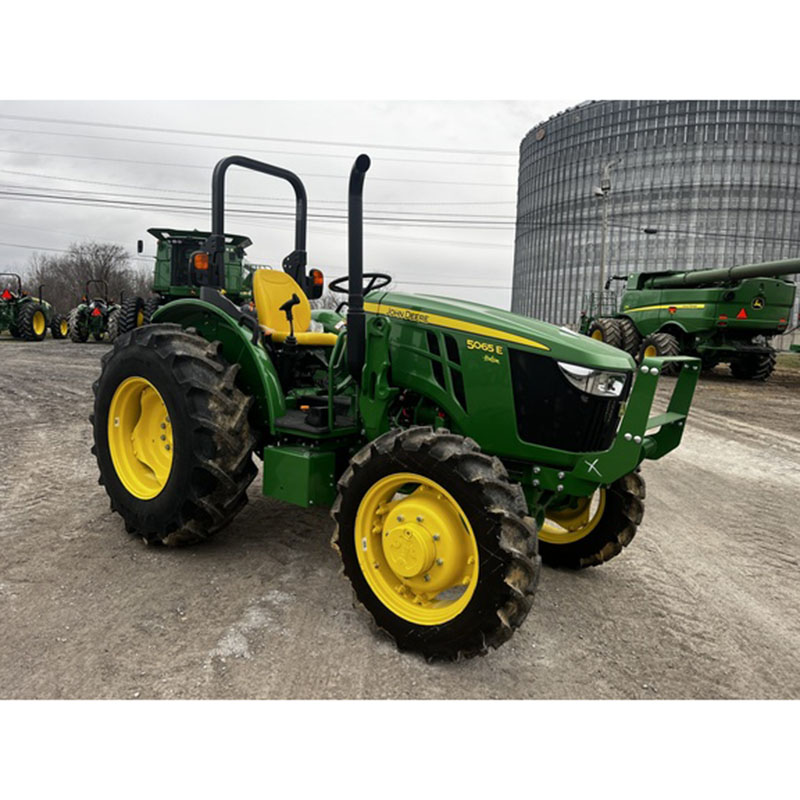 Used 2022 JOHN DEERE 5065E - Image 4