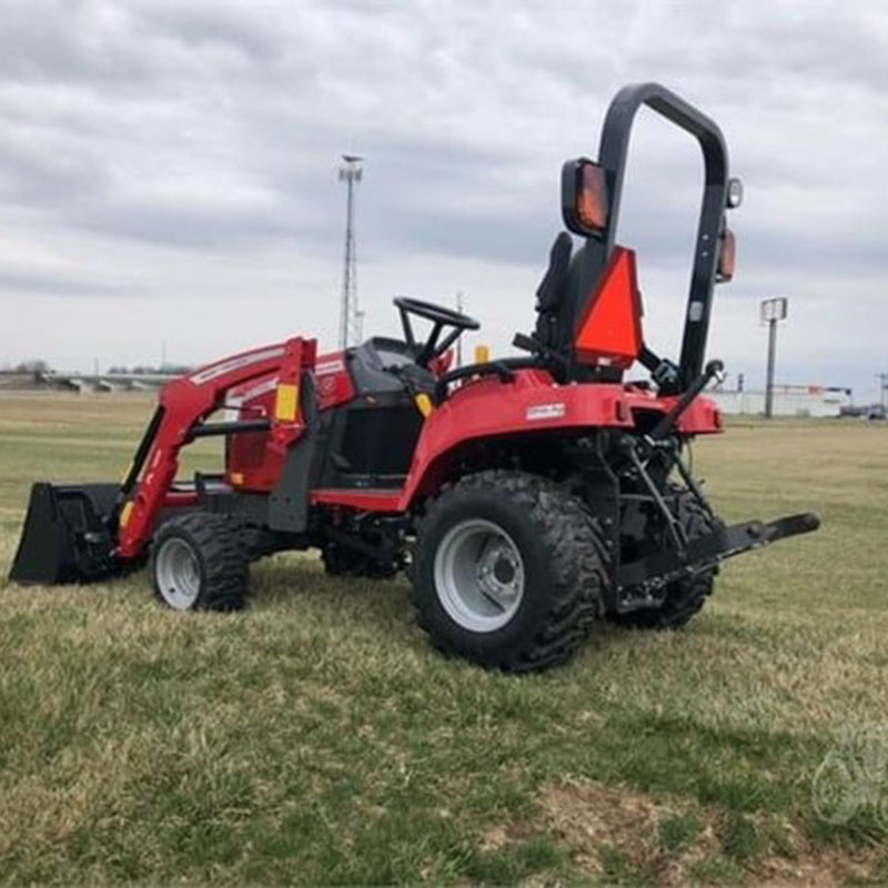 2022 Massey Ferguson GC1723E - Image 2